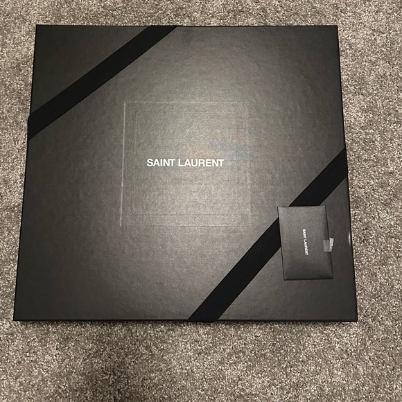 Saint Laurent Rive Gauche Tote - Picture 7 of 12